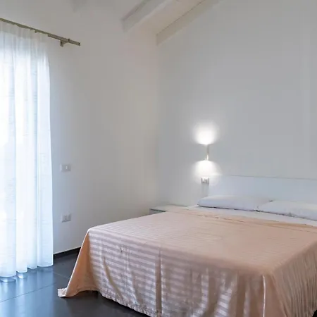 Sa Omu Bianca 2 Guest house *